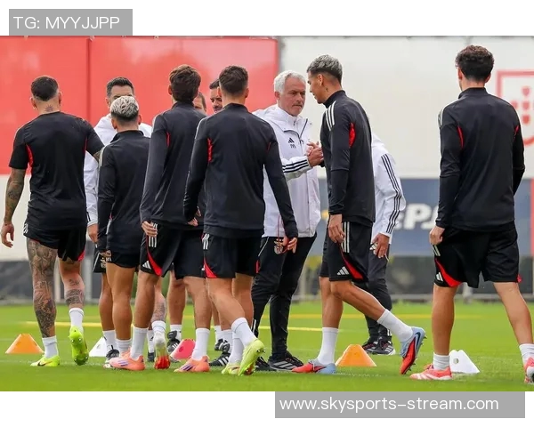 英超焦点战平皇马与巴萨引发转会传闻热潮与球迷热议