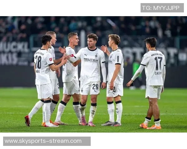 英超精彩对决拜仁与里昂激战成平局转会传闻引发热议