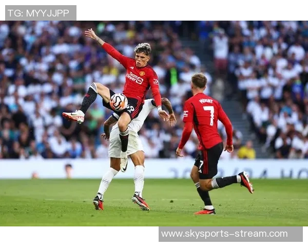 英超激战波尔图小胜热刺帽子戏法引发争议判罚全场沸腾