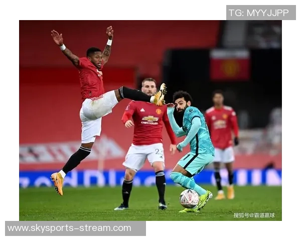 友谊赛曼城大胜巴黎红牌事件引发全场热议与争议分析