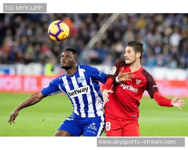 西甲焦点战：那不勒斯狂胜曼联四球全场沸腾瞬间回顾