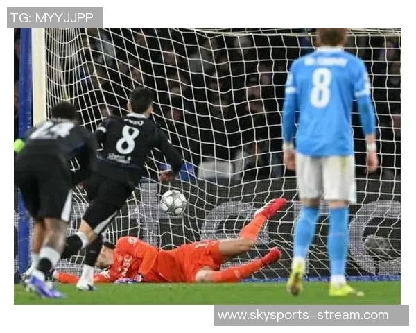 欧联杯皇马大胜那不勒斯红牌争议引发全场热议战术分析揭秘