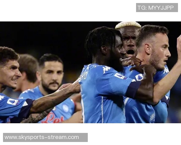 德甲激战曼联与那不勒斯握手言和赛场瞬间引发热议与数据分析